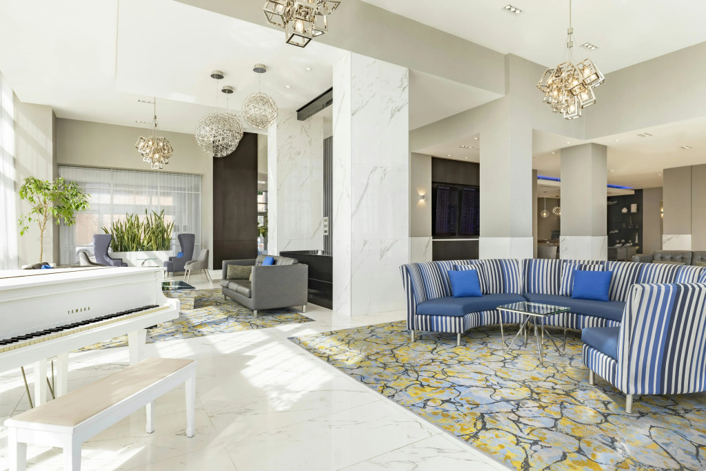 Embassy Suites By Hilton Toronto Airport