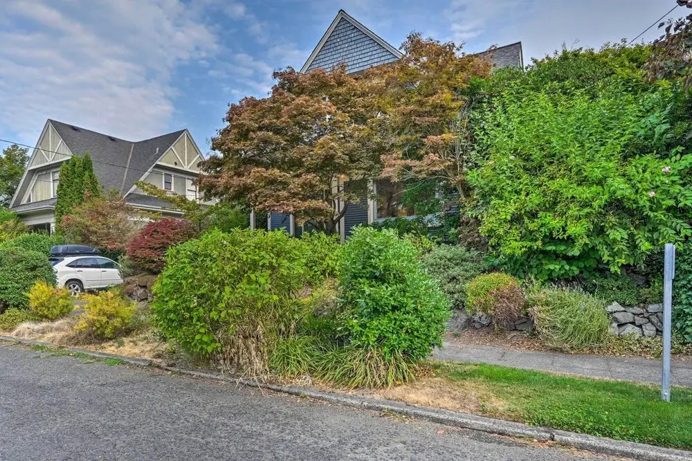 Stunning Queen Anne House w/ Private Patio!