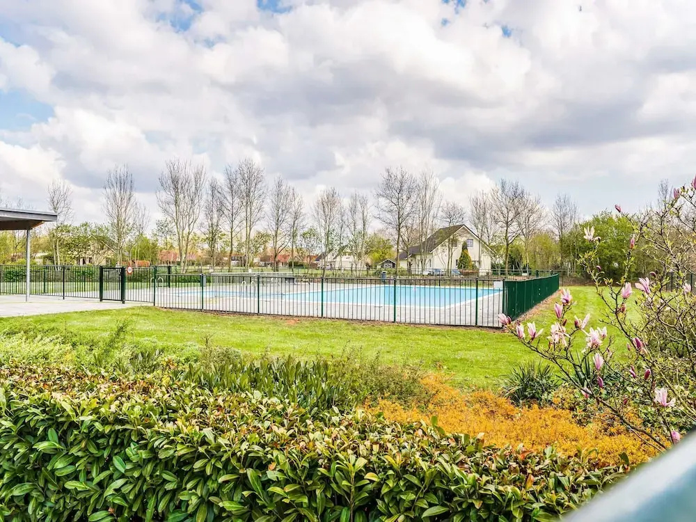 Lovely Holiday Home in Zeewolde With a Swimming Pool