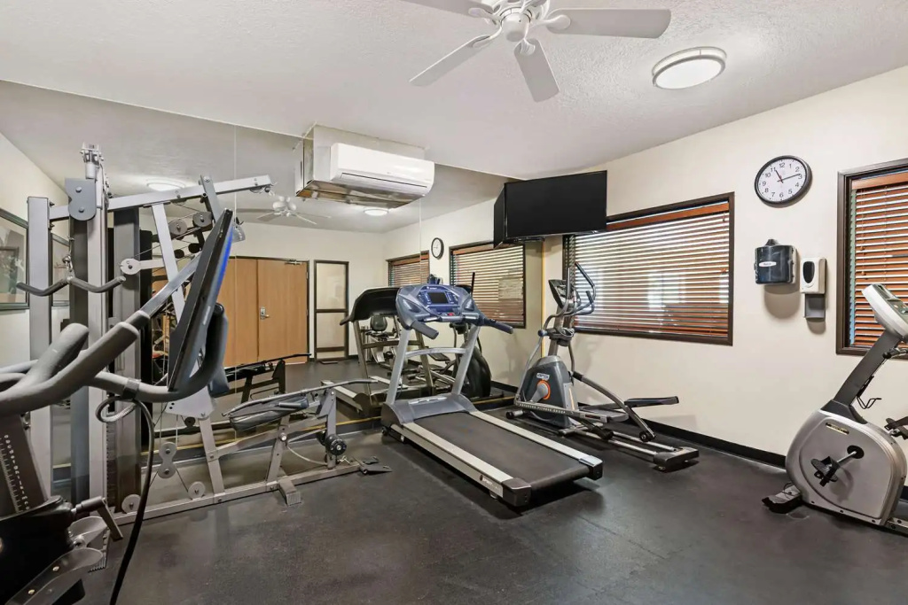 Best Western Plus Eagleridge Inn & Suites
