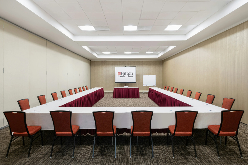 Hilton Garden Inn Saint Charles