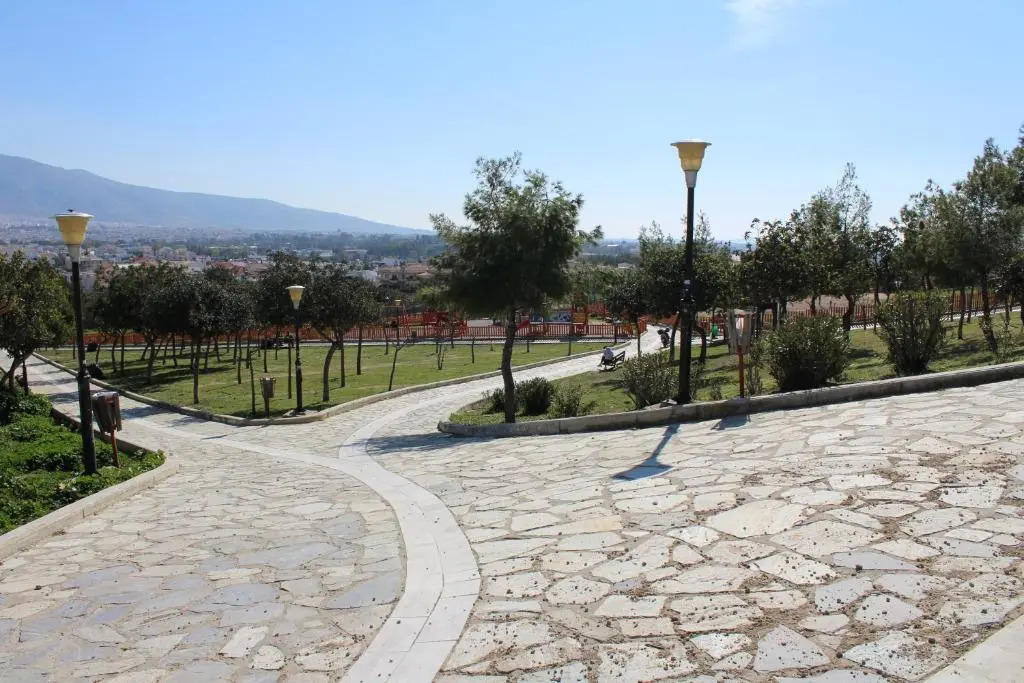 Luxury Studio 1.3 km from BEACH @ 1km from METRO