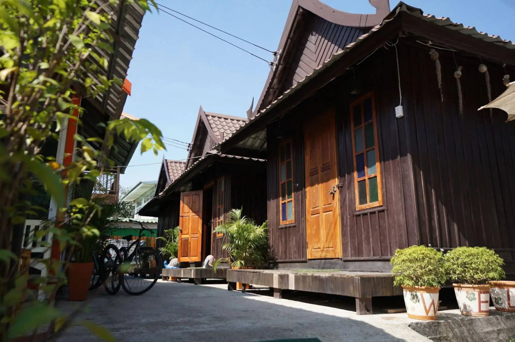 KTT Resort and Motorbike & Bicycle for rents Sukhothai