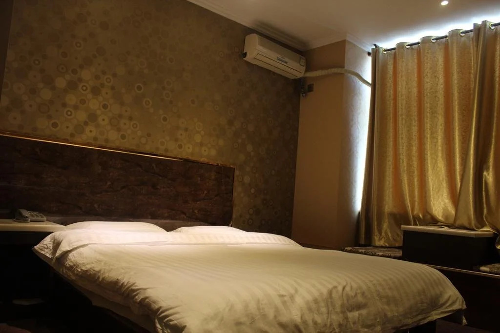 Zhangye Liangmao Hotel