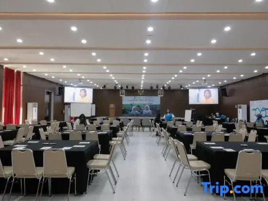 Kambaniru Beach Hotel and Resort