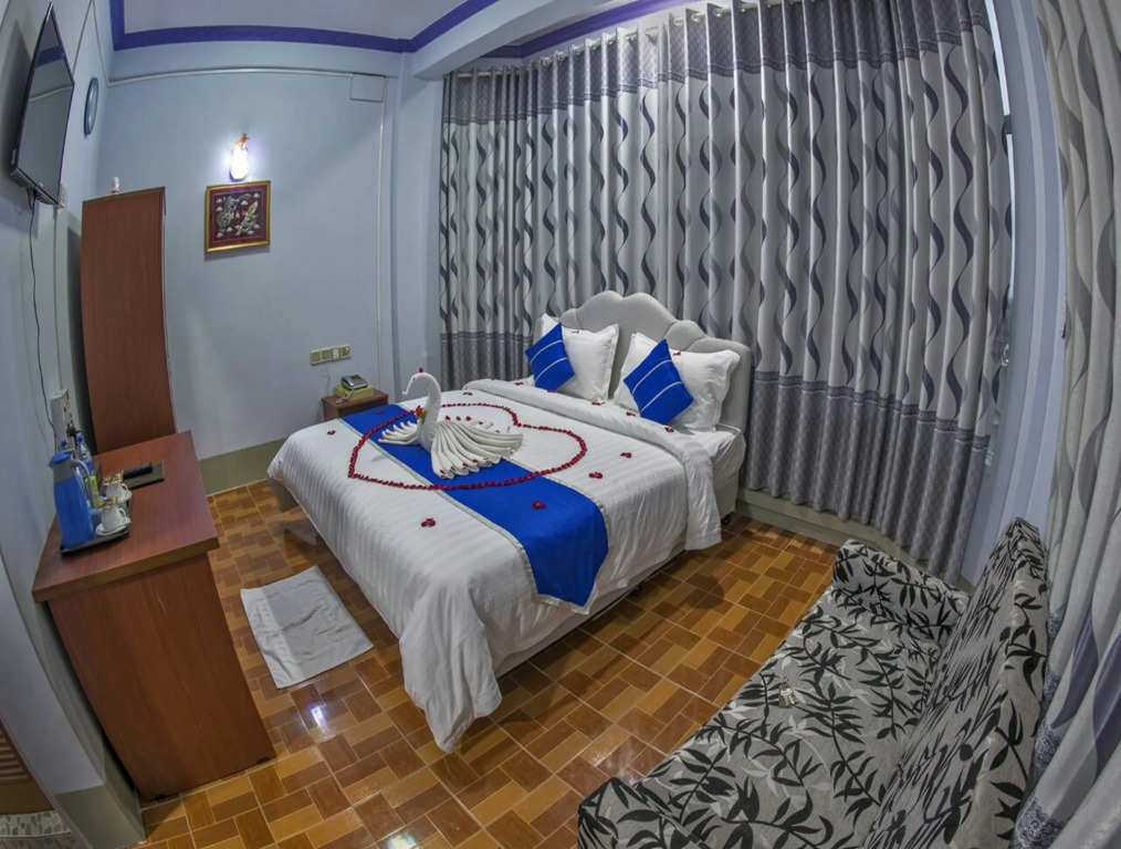 Shwe Hnin Si Hotel