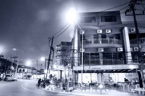Lana Beach Residence