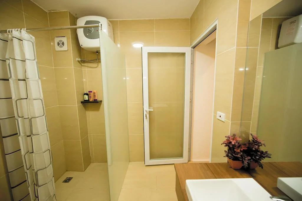Elegant Studio Apartment