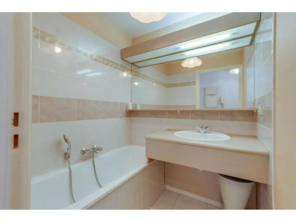 Appartement Fréjus, 1 pièce, 4 personnes - FR-1-226A-110