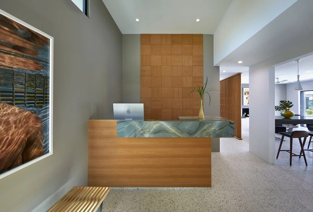 Twin Palms Resort - A Gay Mens Resort