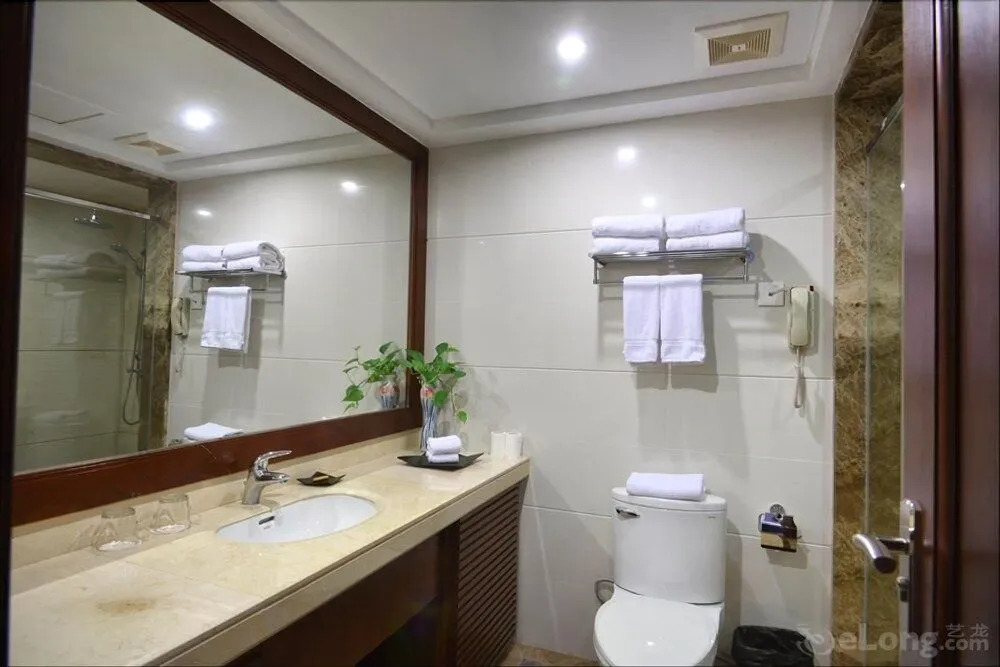 Zhanhong Pazhou Service Apartment