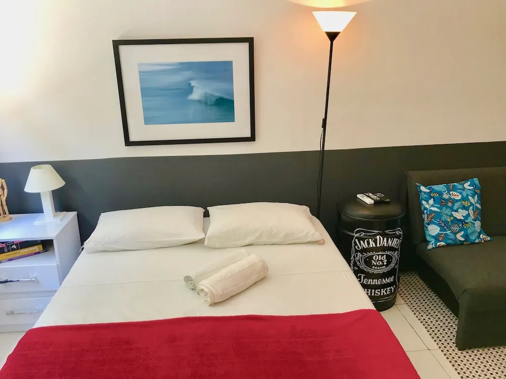Jump in Bed Copacabana 3 - Estudio