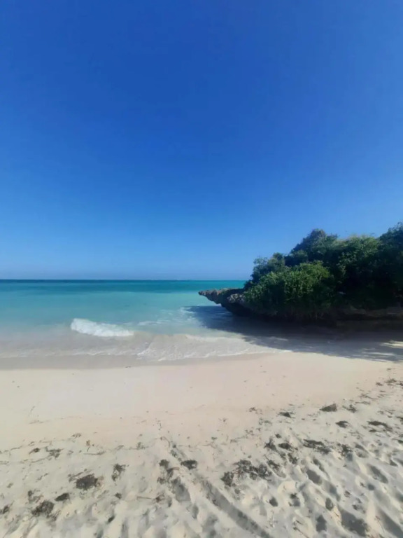 Mirror House Watamu