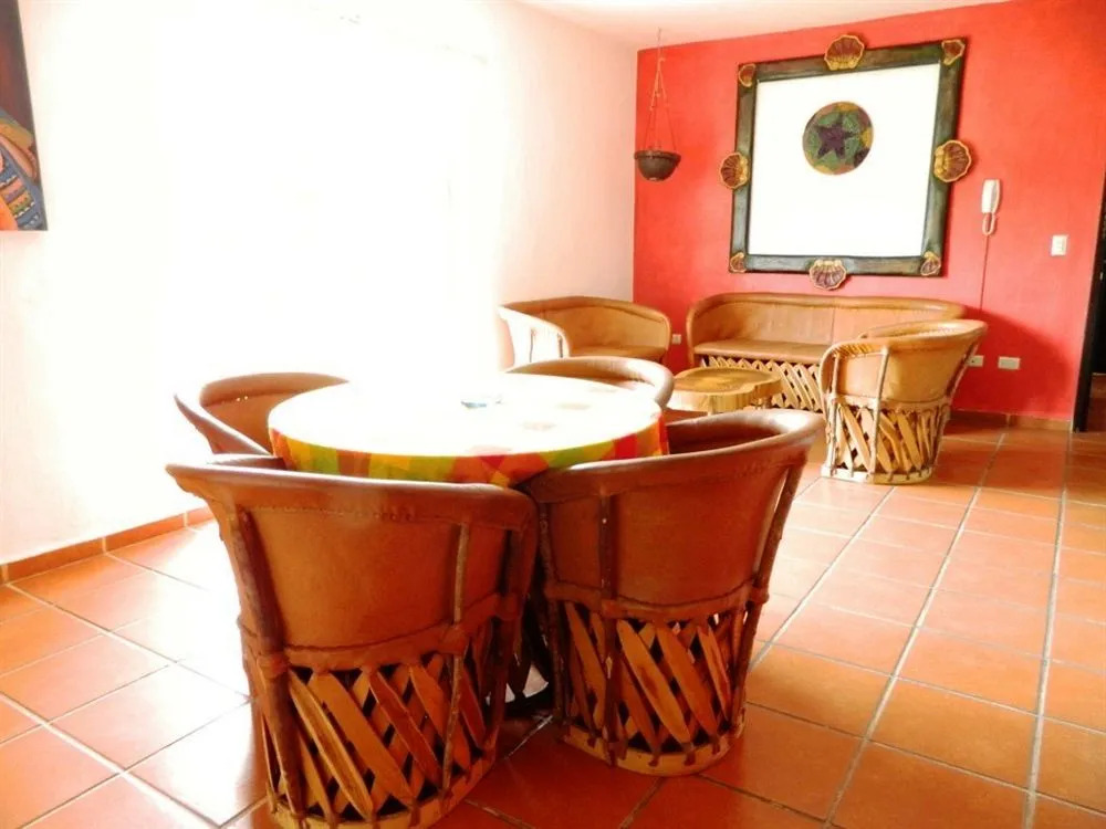 La Iguana Vallarta LGBT ADULTS ONLY - Romantic Zone - Party Clubbing Street