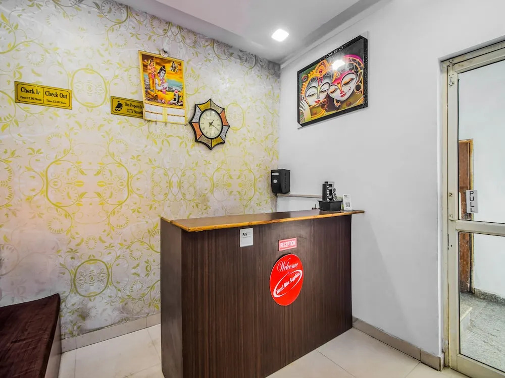 OYO 23492 Hotel Blue Sapphire