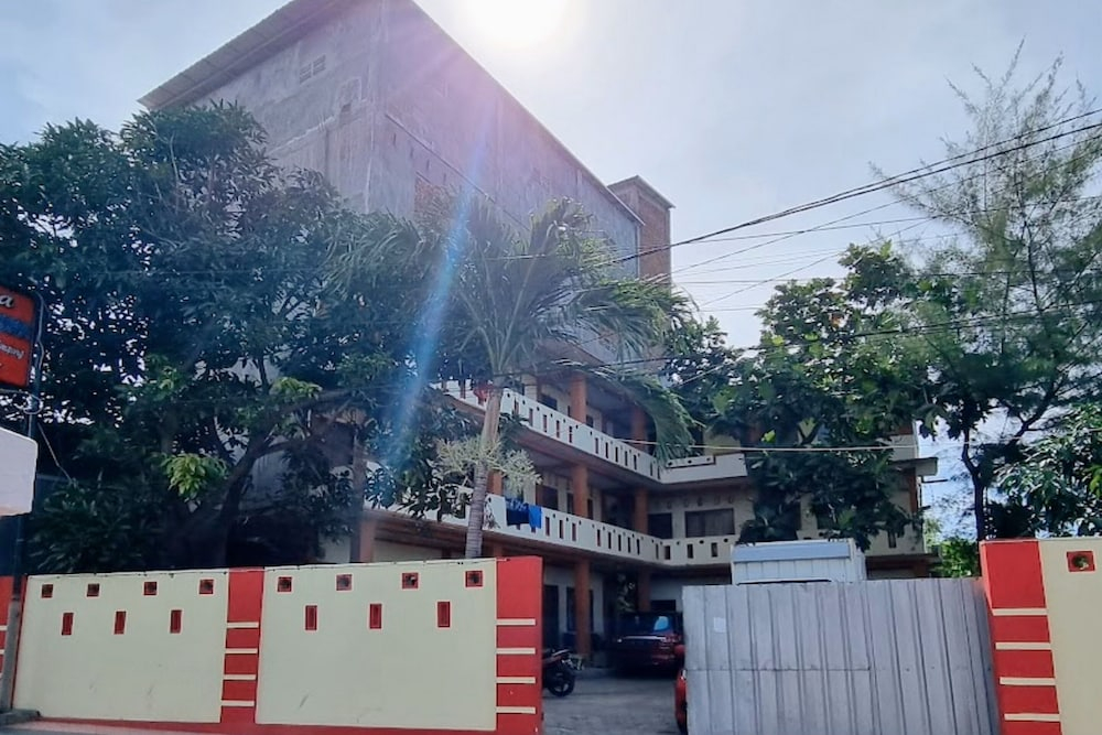 Hotel O Kost Takalar Near Polsek Mappakasunggu (Mapsu)