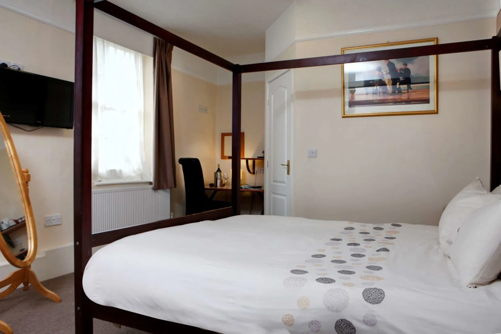 Deincourt Hotel