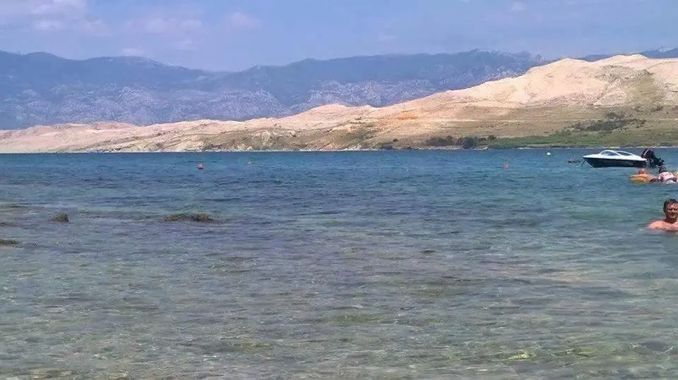 Apartments Anka Pag