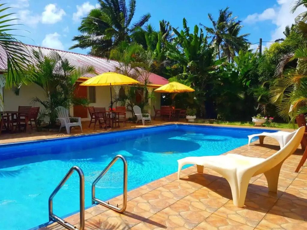 The Tropical Villa