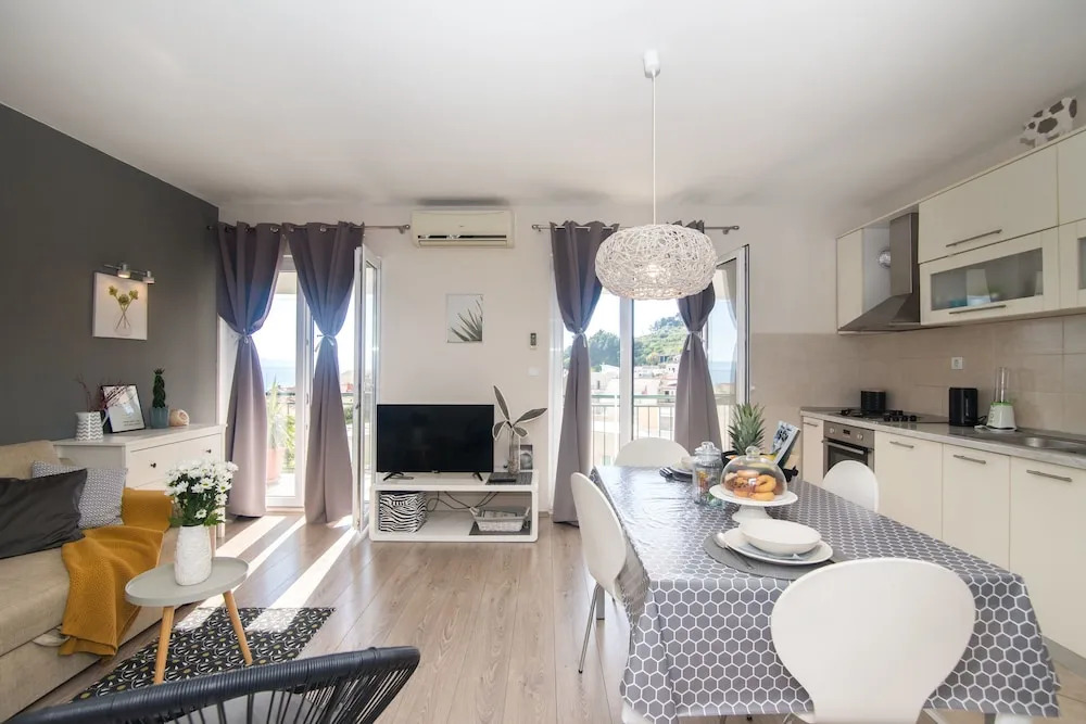 Apartments Garmaz