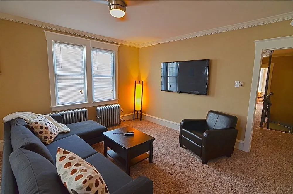 943 Asbury Ave #350045 2 Bedrooms 2 Bathrooms Apts