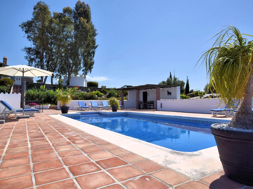 Villa in Sayalonga with Private Pool