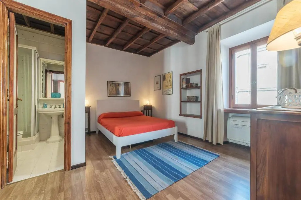 Colosseo Modern Apartment