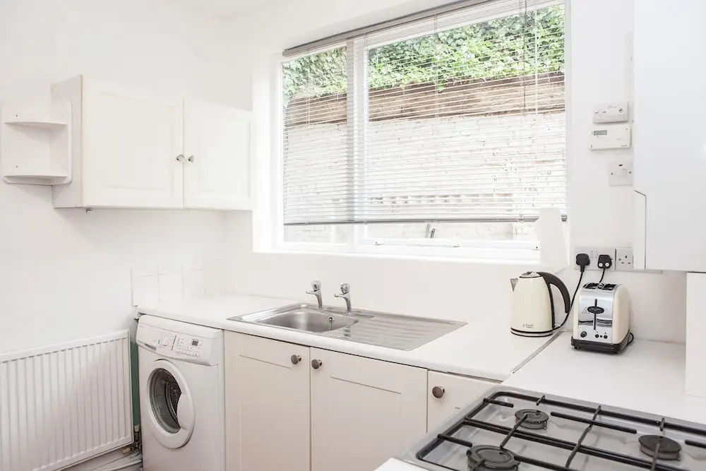 Lovely 1 Bed Self-Contained Flat in Greenwich