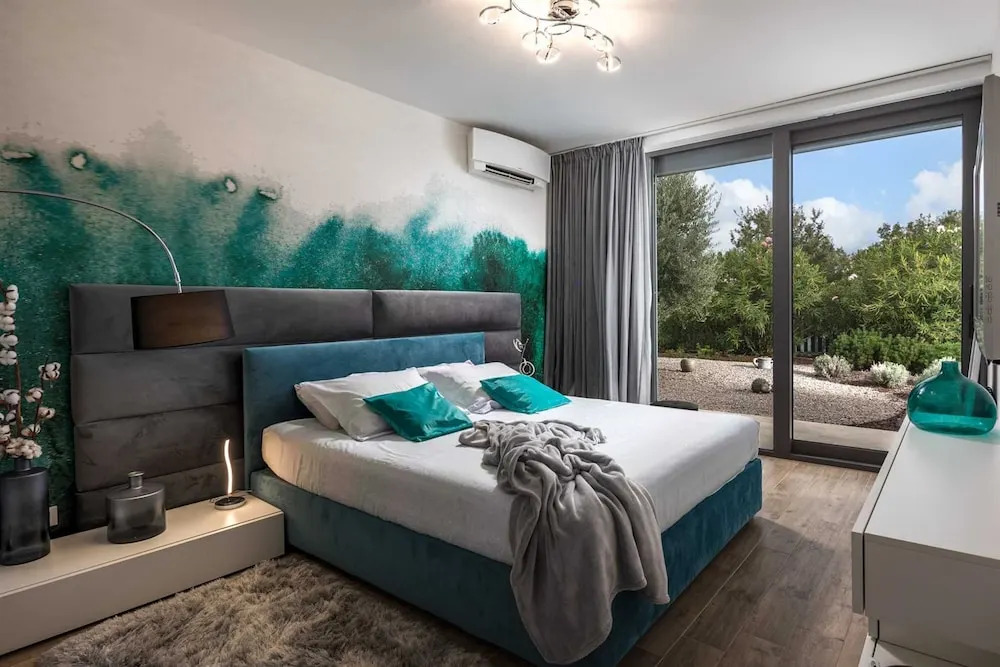 Villa Irma with heated Pool by aneo travel