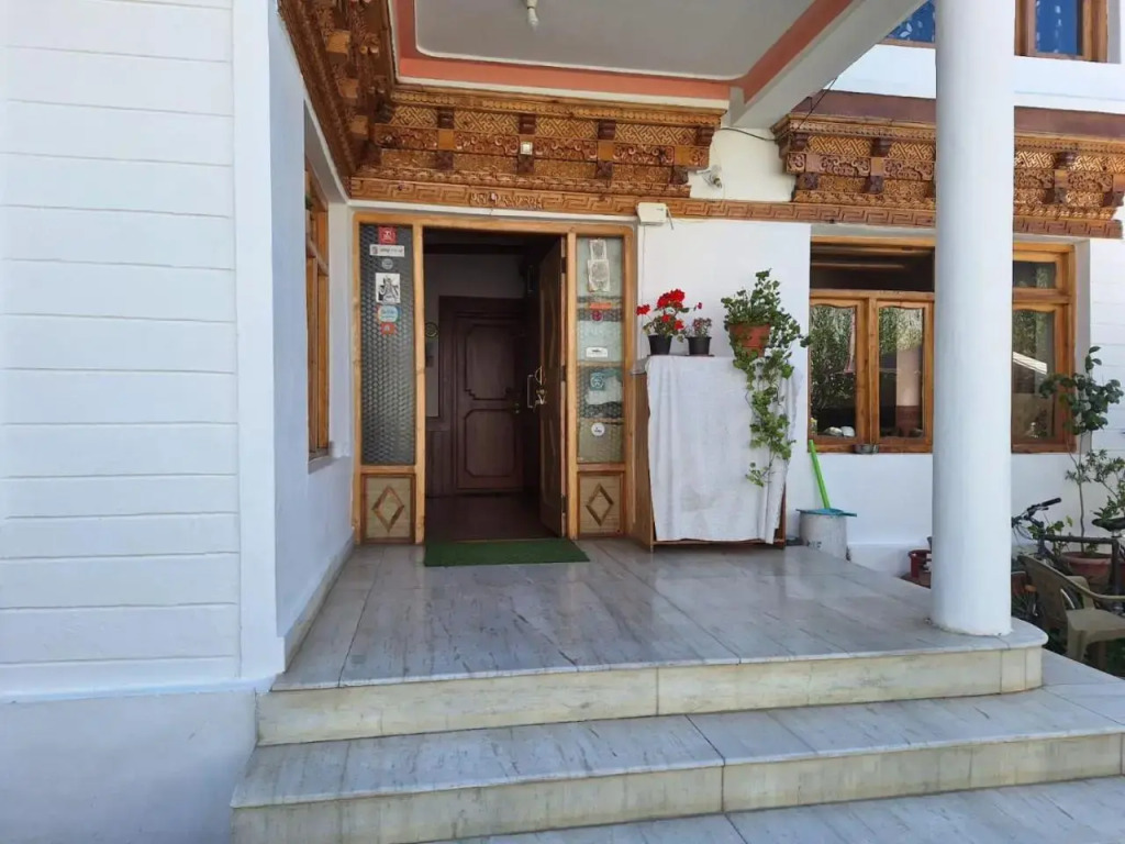 Shanti Guest House