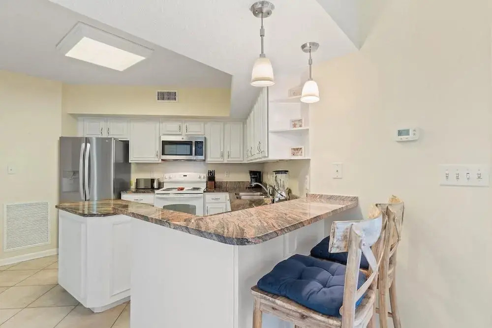 Pelican Pointe 1203