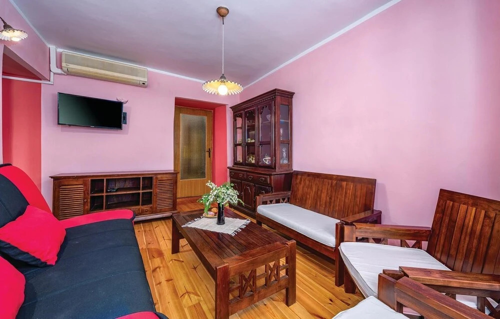 Beautiful Home in Nedescina With Wifi and 3 Bedrooms