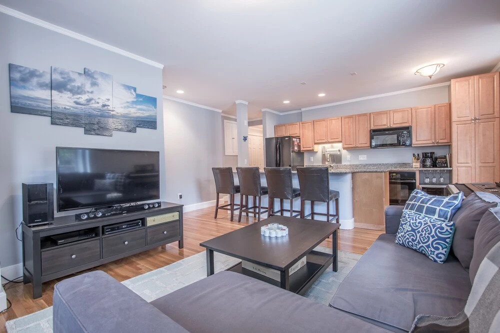 Lovely 2BR in South End by Sonder