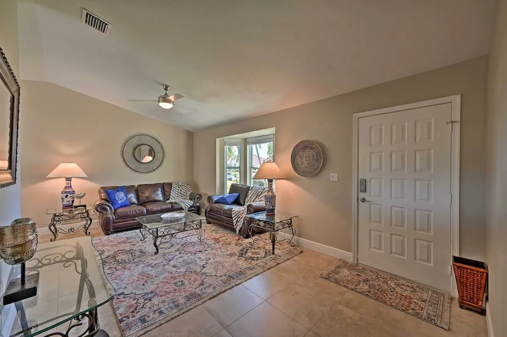 Sunny Marco Island Oasis < 2 Miles to Beach!