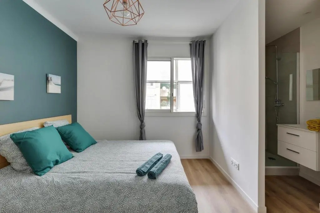 Magnifique T5 (12pers) 129m²-Climatisé-Vieux-Port