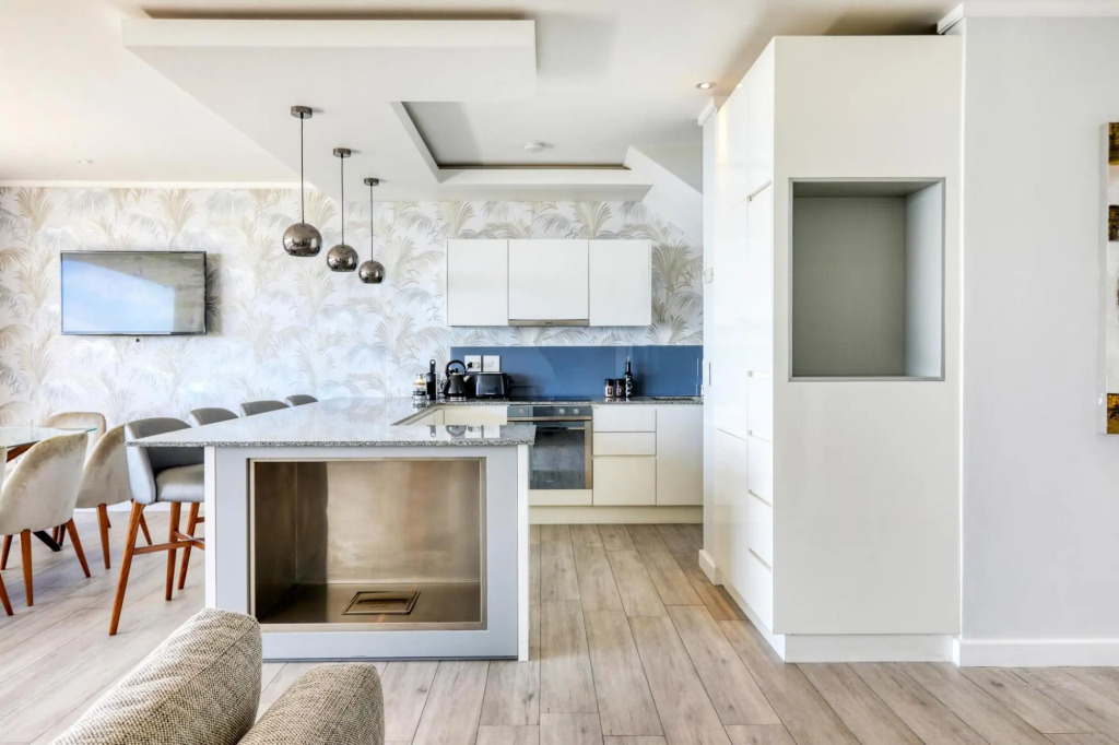Houghton Villa - Camps Bay