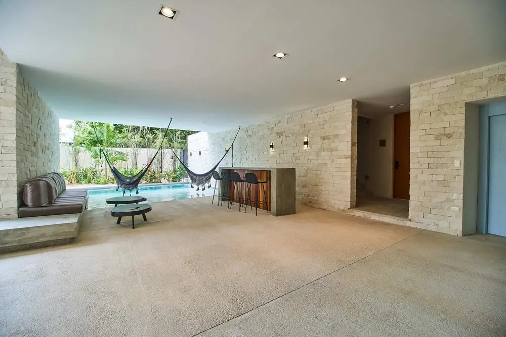 Pure Condos 302 By Lockey