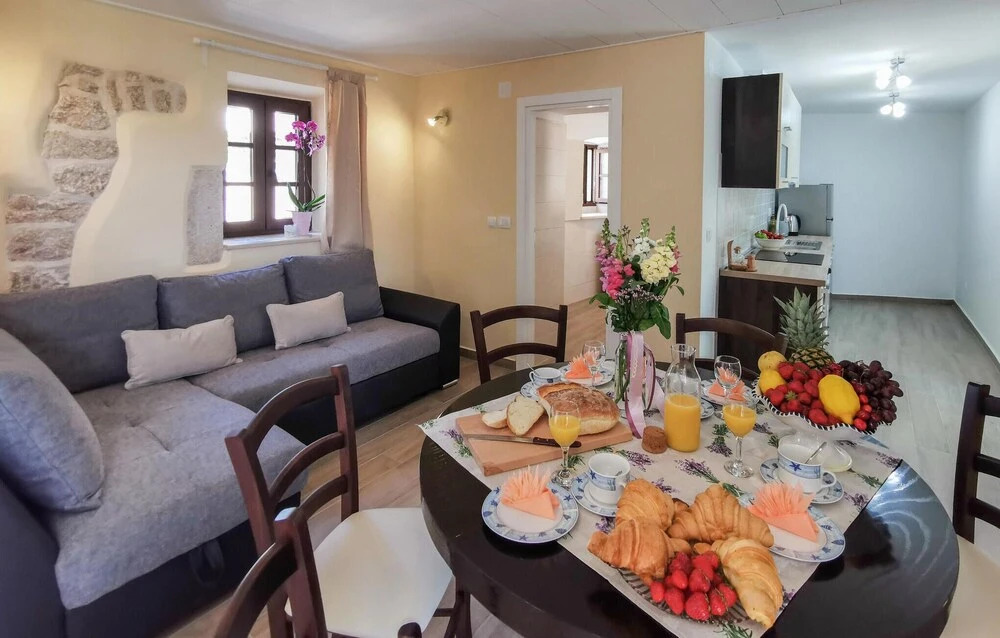 Amazing Home in Polje With Wifi and 2 Bedrooms