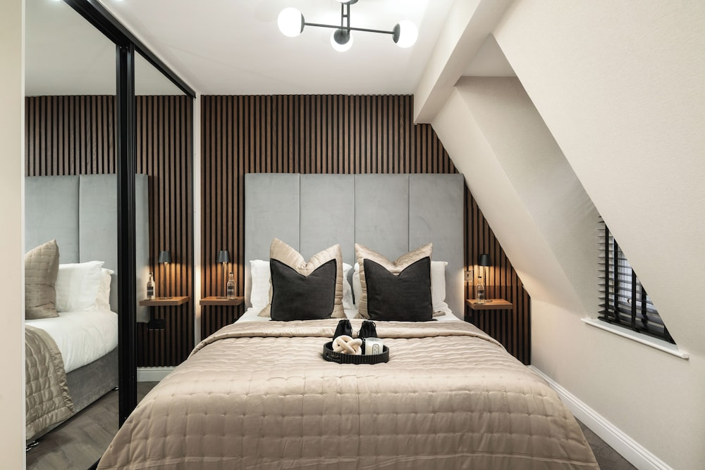 Sovo - South Lane Apartments - City Centre