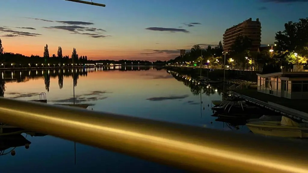 Le Centre, spacieux et cosy T2 avec vue, au calme