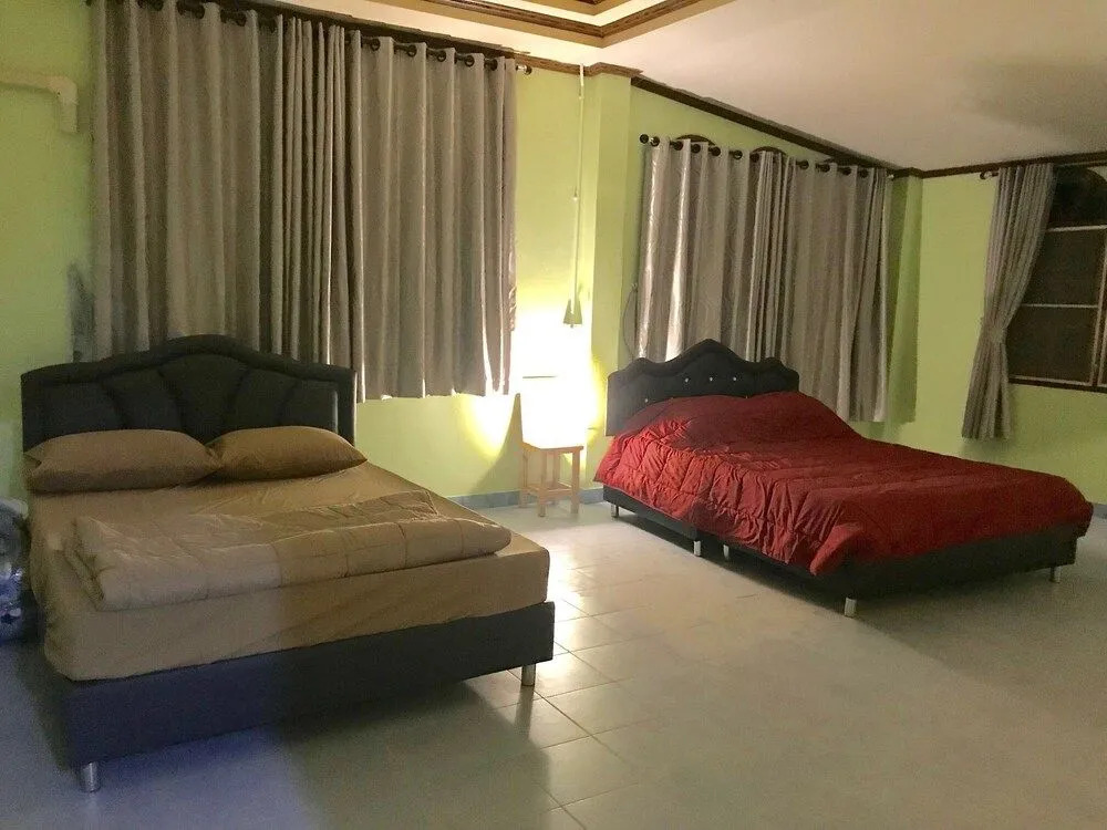 BAAN APA ERAWAN Resort