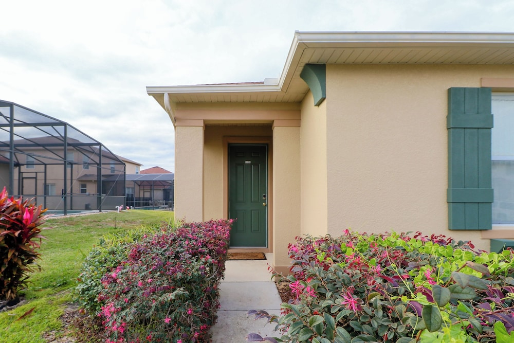 Private Pool, Great for Kids, 12 Miles to Disney Dogs OK, Snowbirds Welcome