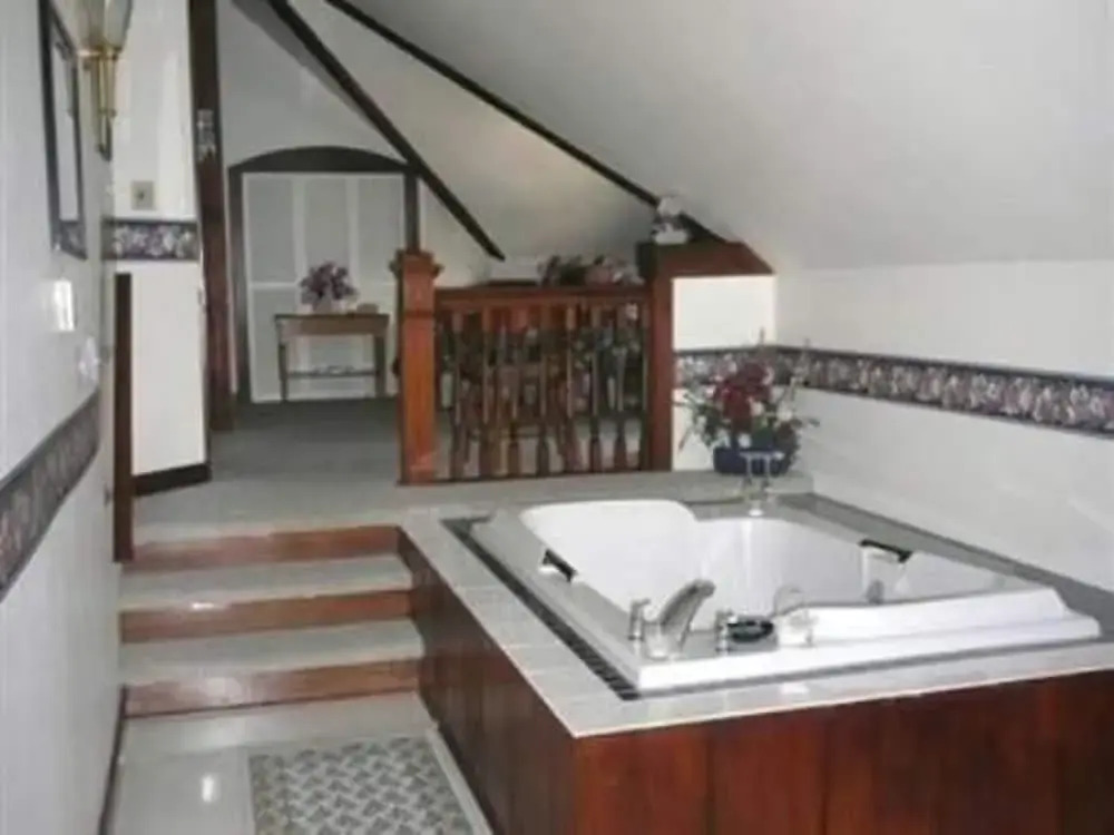 Squiers Manor B&B