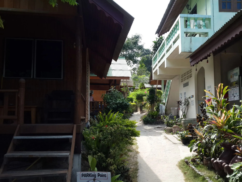 Save Bungalow Koh Tao