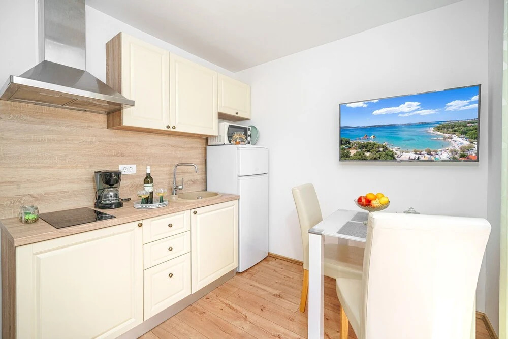 "apartment With 2 Bedrooms for 2 Guests"