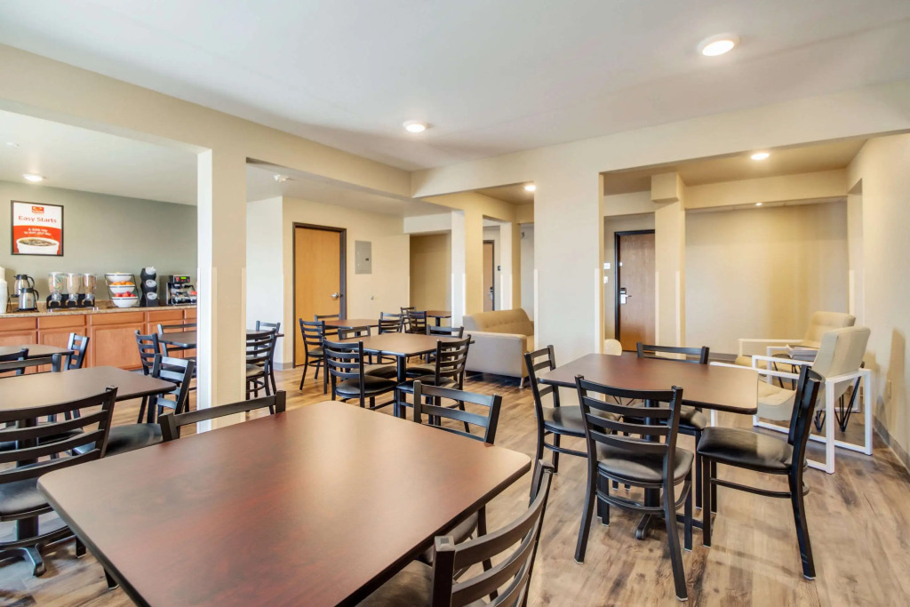 Econo Lodge Burlington I-70