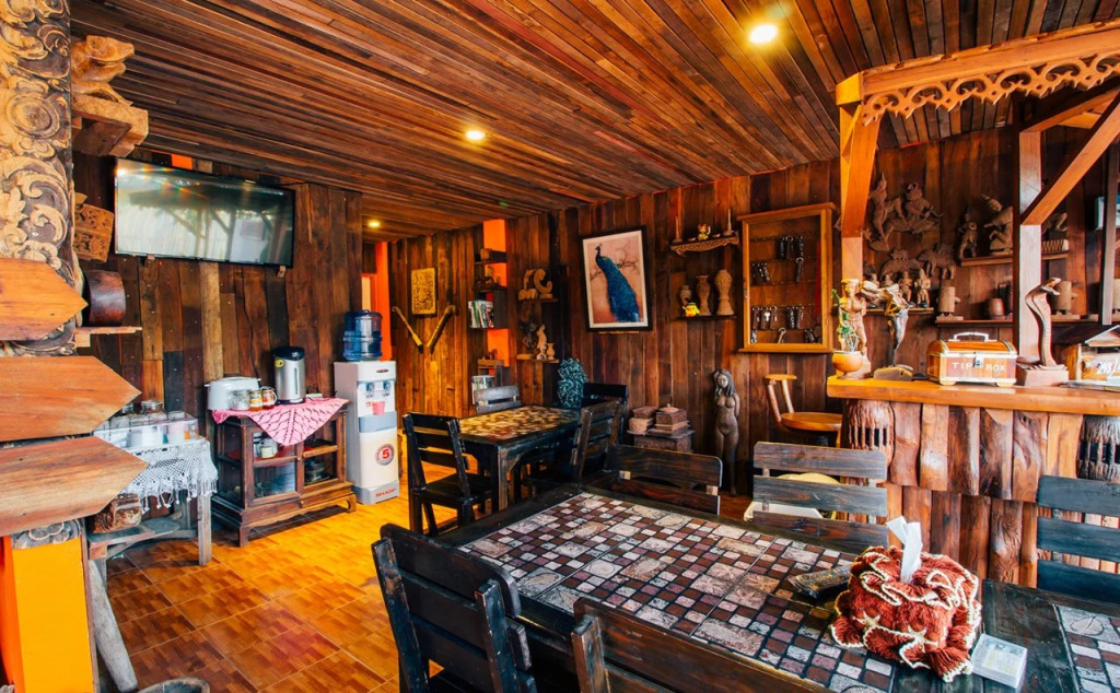 Honeyland Resort