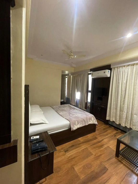 Hotel Divya International