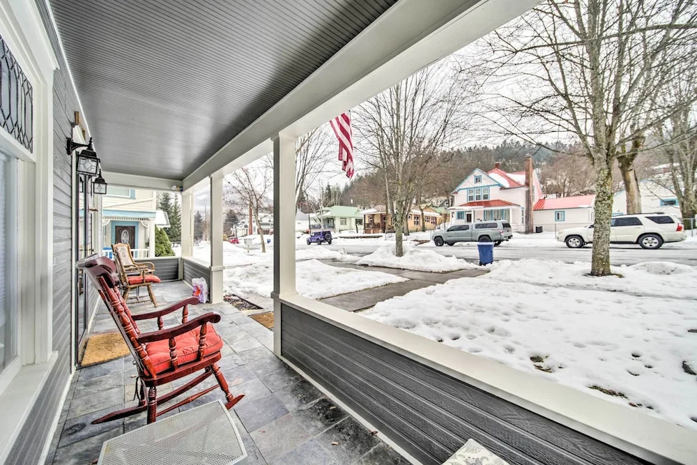 Charming Kellogg Home Near Outdoor Activities
