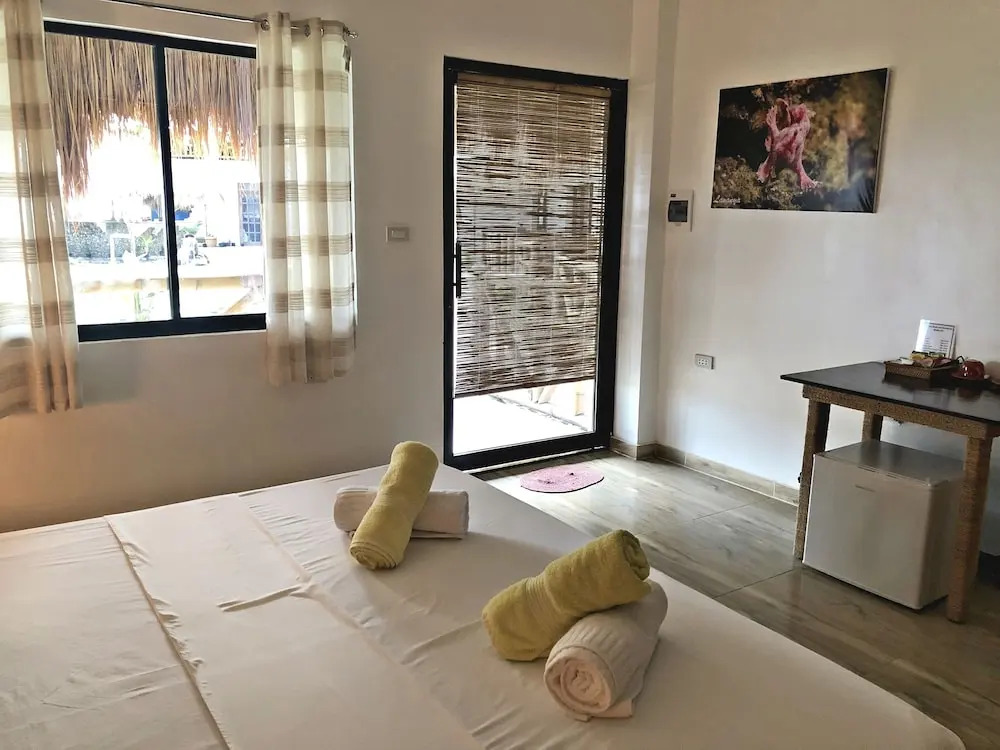 Lavanya Beach And Dive Resort